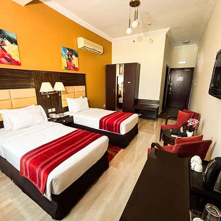 Fortune Hotel Deira Dubai Bagian luar foto