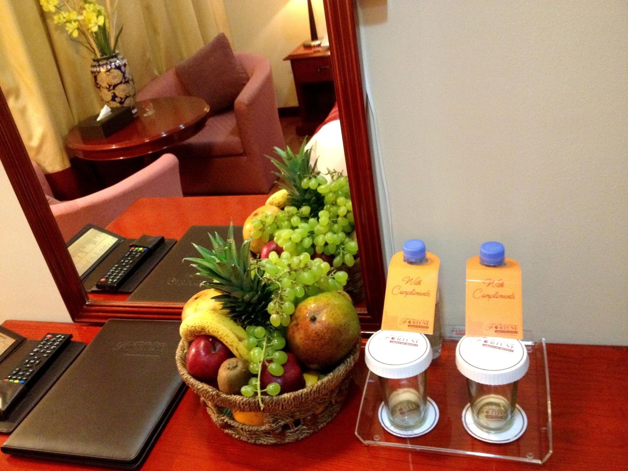 Fortune Hotel Deira Dubai Bagian luar foto
