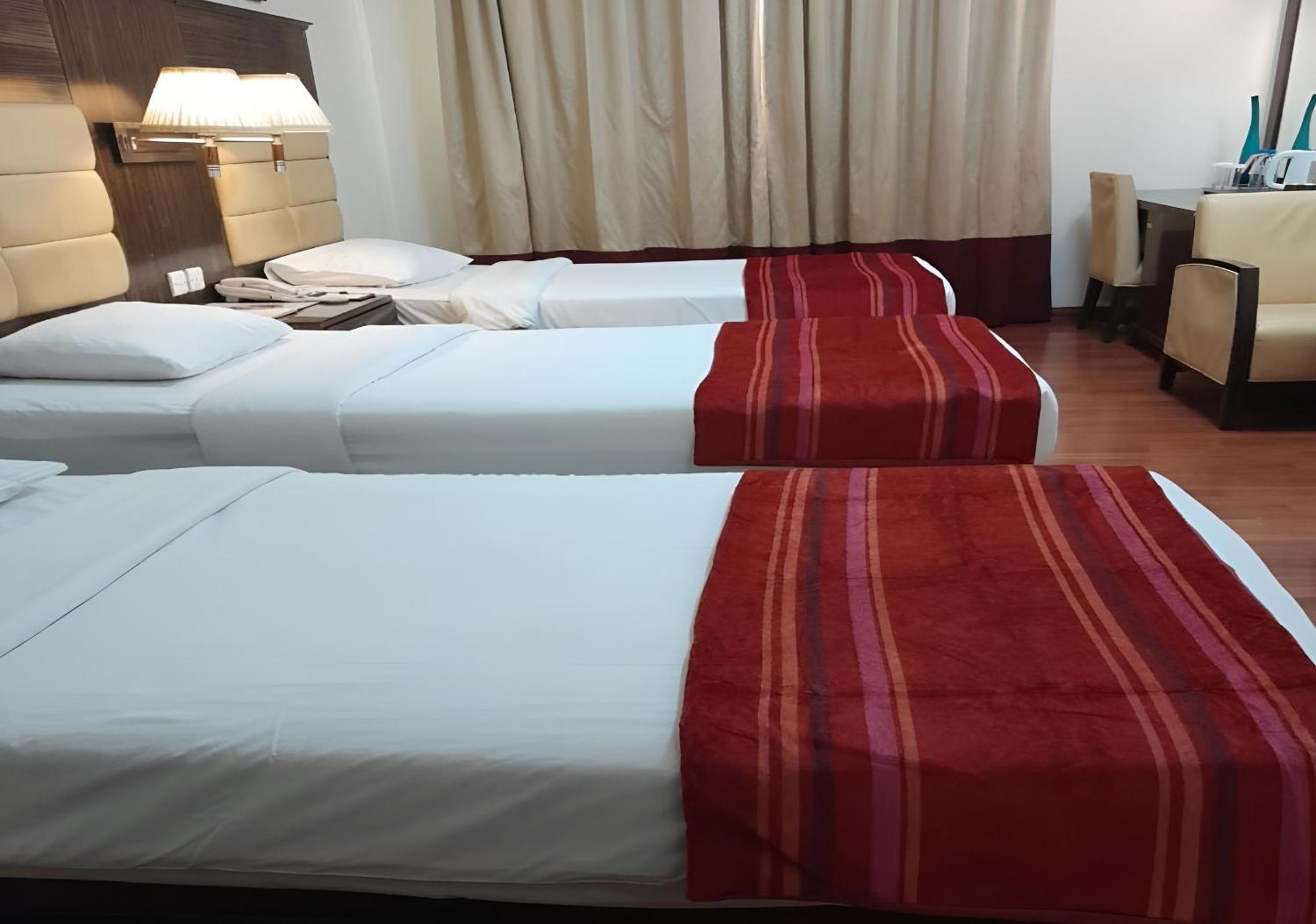Fortune Hotel Deira Dubai Bagian luar foto